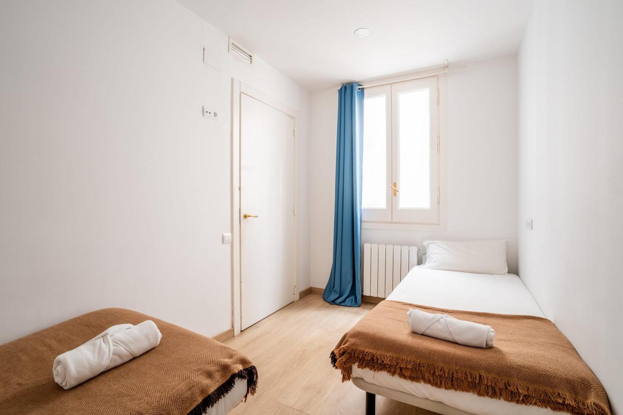 Huge And Modern 4 Bedroom Next To Paseo De Gracia * Barcelona