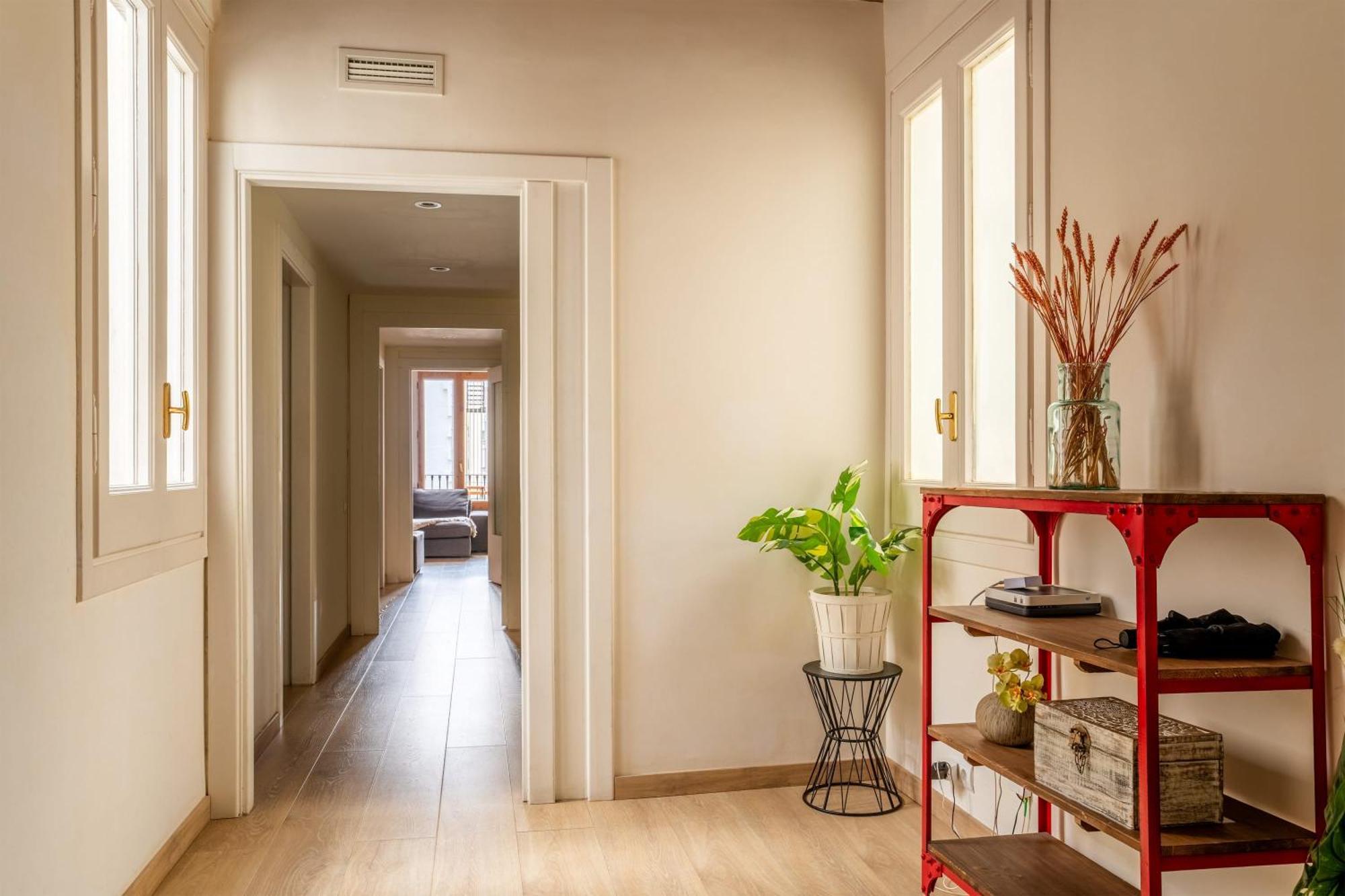Apartment Huge And Modern 4 Bedroom Next To Paseo De Gracia *